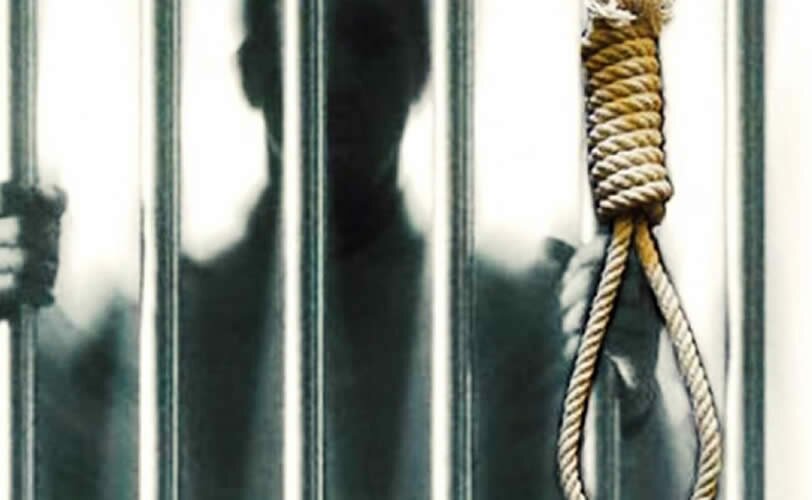 از 15سالگي به مدت 15 سال در انتظار اعدام