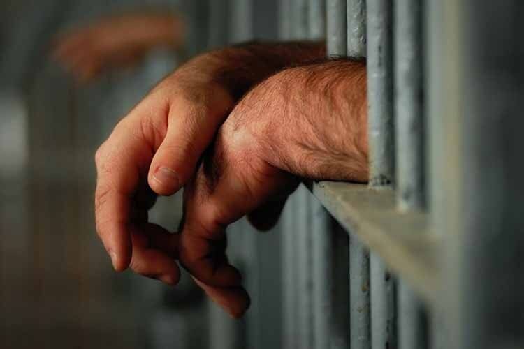 ضرب و شتم زندانیان در زندان سراوان