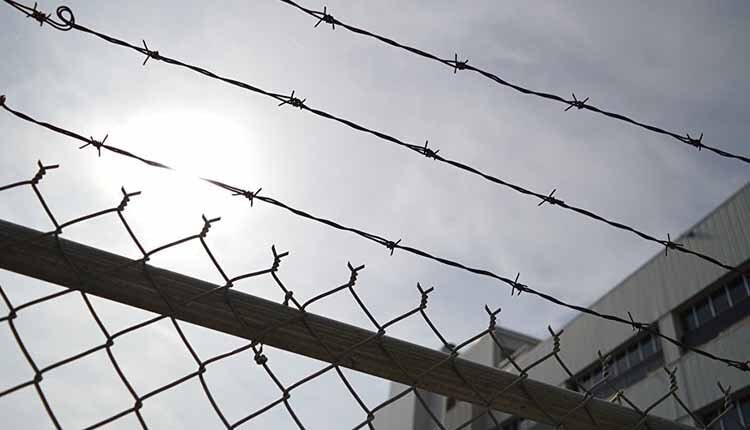 وضعیت زندانیان در زندان‌های ایران