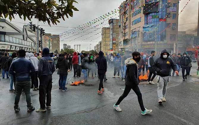 تعداد آمار جانباختگان اعتراضات سراسری مردم ایران به بیش از ۲۲۰ تن رسیده است