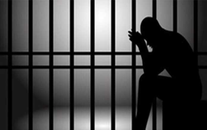 تداوم فشار روی بازداشت شدگان آبان؛ محرومیت از درمان زندانیان و مجروحین