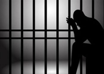 تداوم فشار روی بازداشت شدگان آبان؛ محرومیت از درمان زندانیان و مجروحین