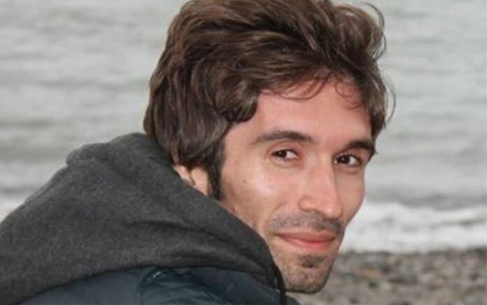 زندانی سیاسی آرش صادقی - عامل شیوع کرونا در ایران سکوت مقامات بود