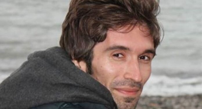 زندانی سیاسی آرش صادقی - عامل شیوع کرونا در ایران سکوت مقامات بود