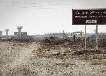 بازدید نیروی یگان ویژه از تیپ ۵ زندان تهران بزرگ در وحشت از شورش زندانیان
