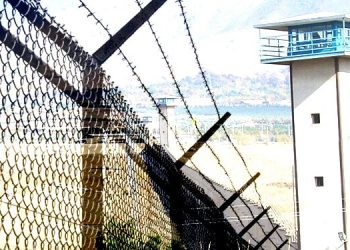 زندان تایباد - مبتلاء شدن تعدادی از پرسنل زندان به کرونا و نگرانی زندانیان