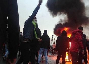 احکام معترضان - نگاهی به احکام ناعادلانه بر علیه معترضان و مخالفان در ایران