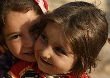 روز جهانی کودک در ایران یا یک شوخی تلخ سهم صفر کودکان از زندگی