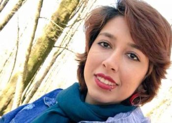صبا کردافشاری با ضرب و شتم به بند ۶ زندان قرچک ورامین منتقل شد