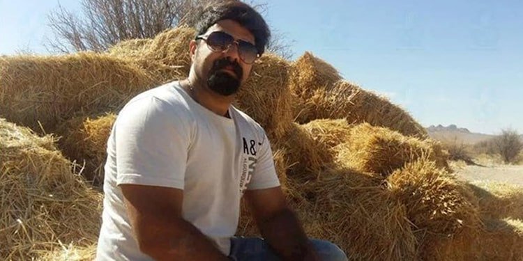 بهنام محجوبی از دراویش گنابادی محبوس در زندان اوین با استفاده از دستگاه تنفسی زنده است