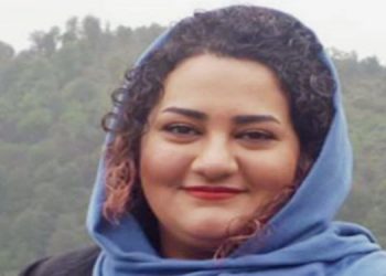 نامه زندانی سیاسی آتنا دائمی از زندان لاکان رشت و حمایت وی از اعتراضات خوزستان