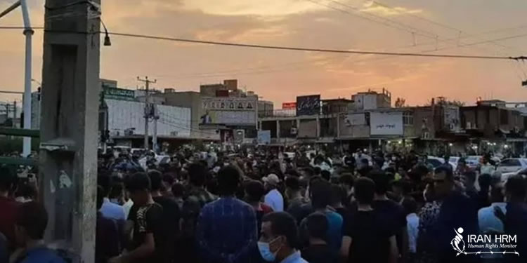 تجمعات اعتراضی به گرانی و قطع اینترنت در برخی شهرهای ایران