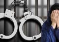 بستن یک زندانی زن به تخت بهداری به مدت ۲۴ ساعت همراه فرزند ۱۲ ساله‌اش